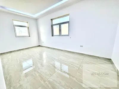 Outclass 1Bedroom Hall Proper Separate Kitchen Separate Washroom at Prime Location Near Courtyard M