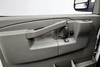 2016 GMC SAVANA — фото 9