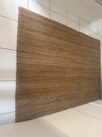 Natural jute woven rug - 200x140cm, good condition