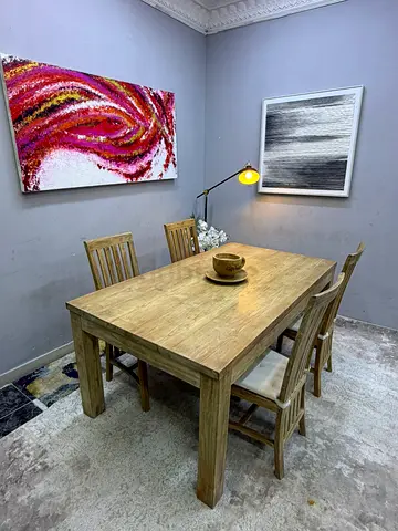 E teak solid wooden table