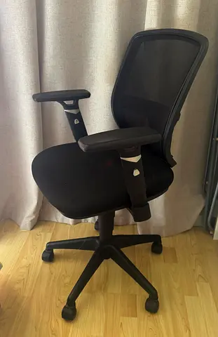 Classic ergonomic office chair adjustable hydraulic