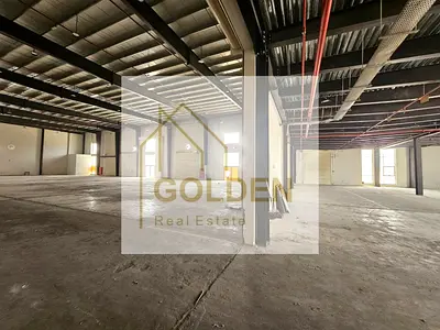 550 kW Electricity | Industrial Warehouse for Rent on the Main Road in Umm Al Quwain | Corner Location with 5 Gates