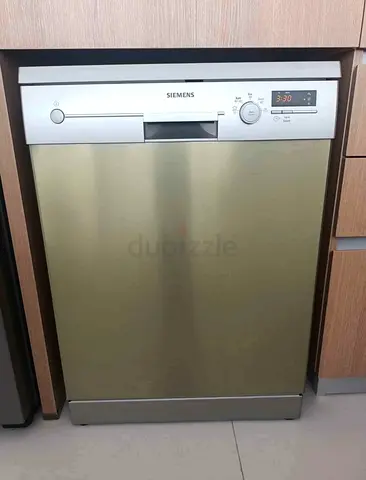 Siemens freestanding dishwasher - good working condition