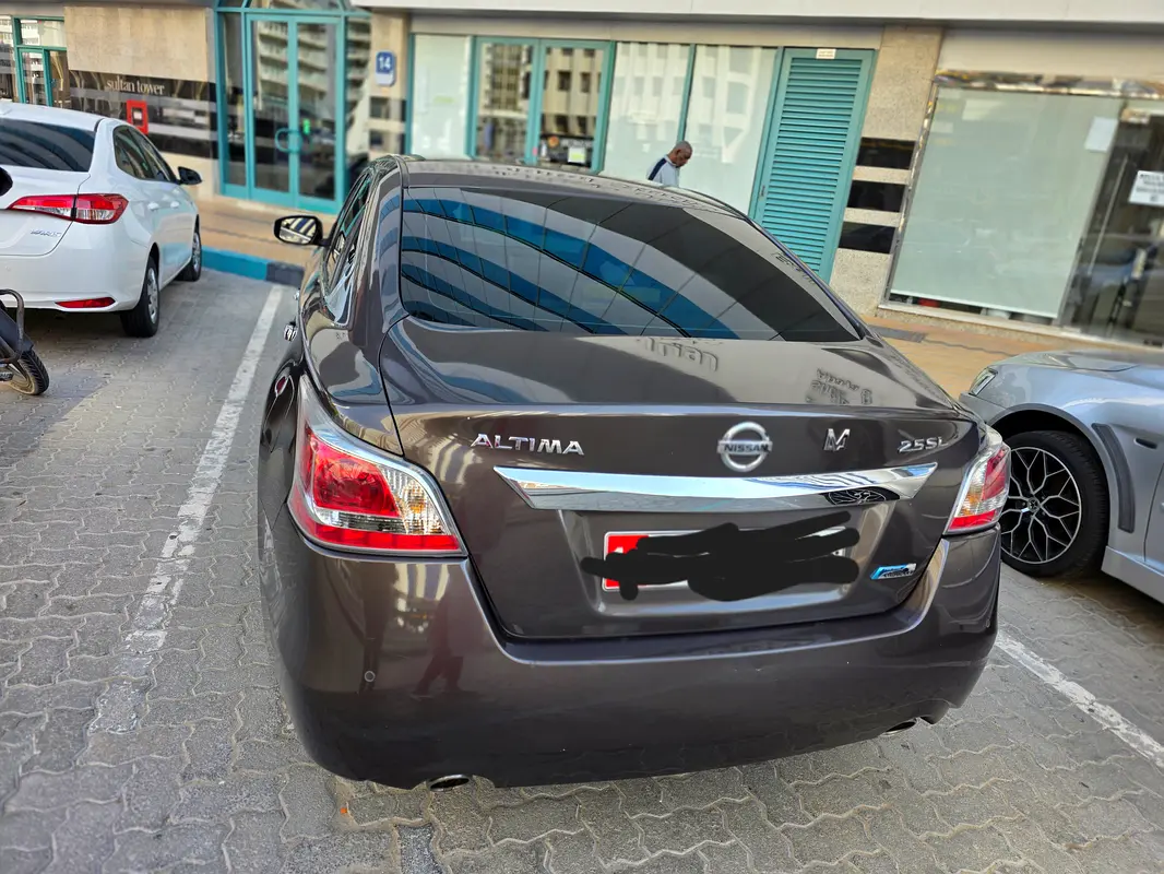 Nissan Altima 2016 — photo 1 of 7