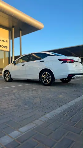 2025 Nissan VERSA 照片 5
