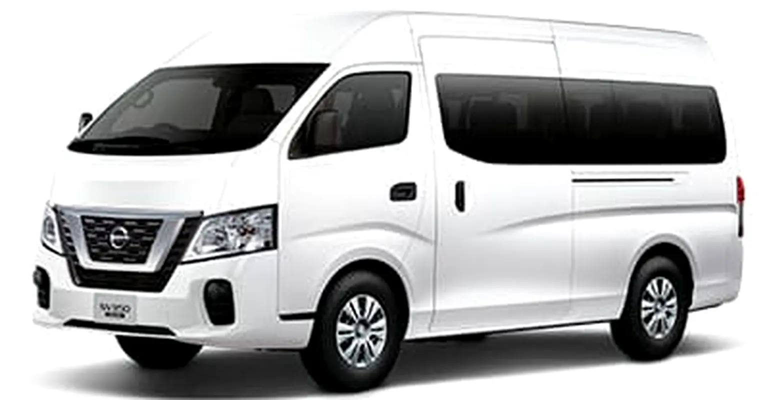 Nissan Urvan 2022 — photo 1 of 1