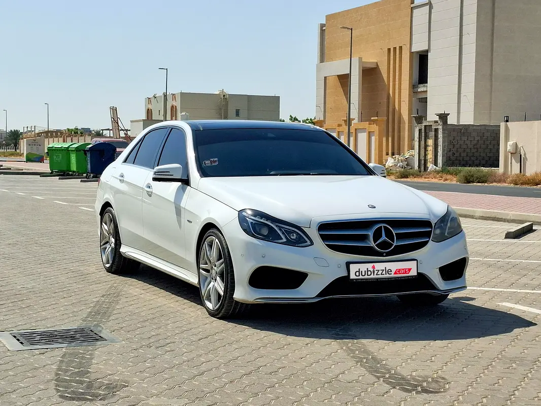 Mercedes-Benz E-Class 2016 — photo 1 of 15