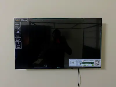 Super Gernal smart led 32” for sale in abu shagara