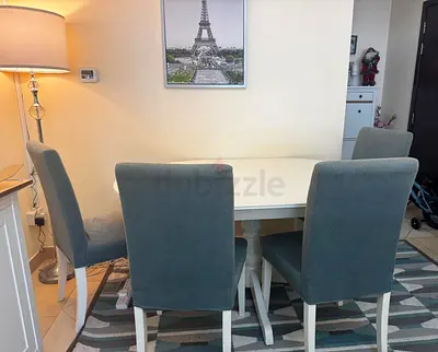 White Round Dining Table with 4 Upholstered Chairs - Extendable