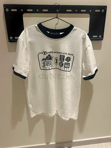 Louis vuitton t shirt medium
