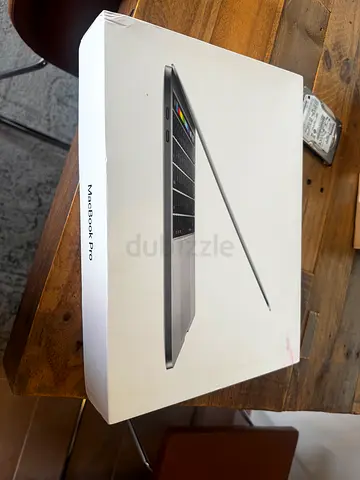 Apple MacBook Pro 13 - Box (2016)