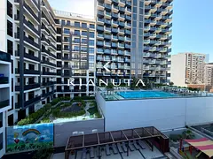 SPACIOUS | POOL VIEW | VACANT | PRIME LOCATION