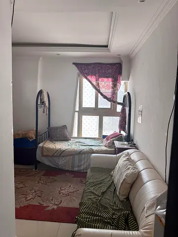 Studio for rent in Al Khan Sharjah spacious layout modern design bathroom central AC price 18000 yearly 4 payments deposit 2000 cheque
