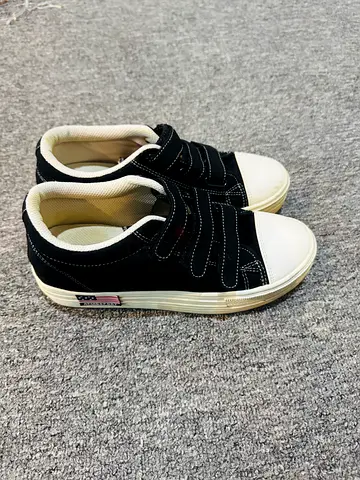 Sneakers shoes - Women - 40 Size - Move out Sale