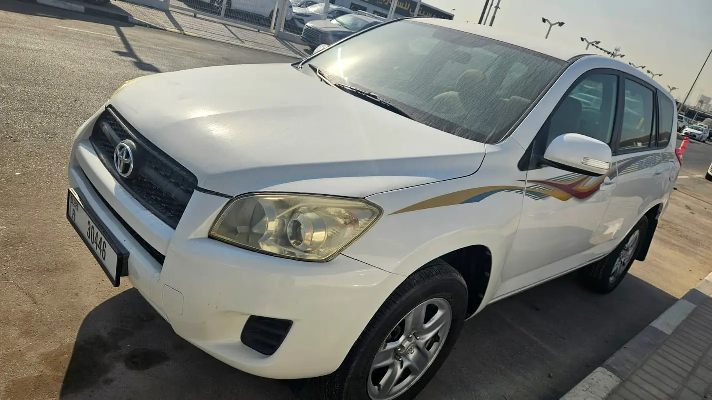 Toyota Rav 4 2009 — photo 1 of 9