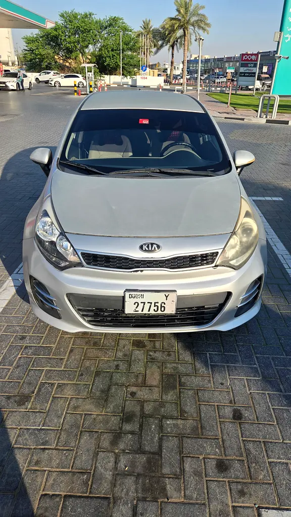Kia Rio 2016 — photo 1 of 5