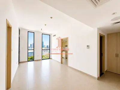 Pool View | Community Living | Closed Kitchen