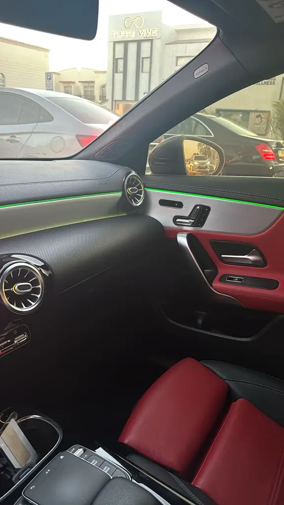 Mercedes-Benz CLA-Class 2021 — photo 1 of 6