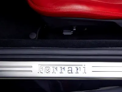صورة مصغرة 18 لـ 2020 Ferrari PORTOFINO