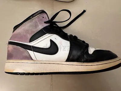 Nike Air Jordan Mid - size 35