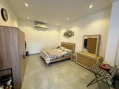 Neat and clean private studio room for couple