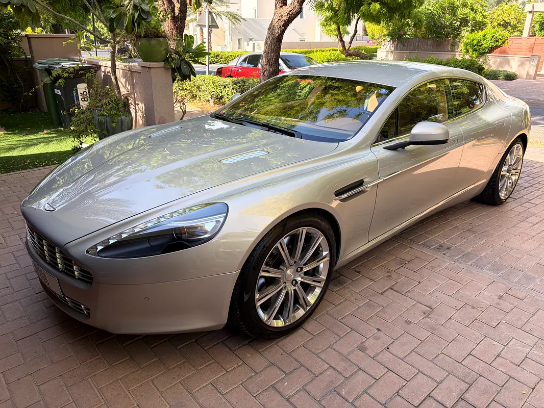 Aston Martin Rapide 2012 — photo 1 of 12