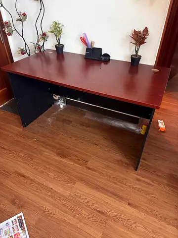 Wooden Computer Desk/ office / study with Storage Shelf - Good Condition