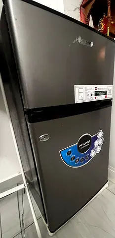 Korme Used double-door compact fridge - good working condition