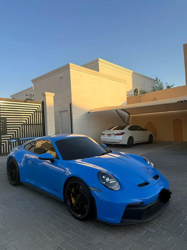 Porsche 911 2022 — photo 1 of 12