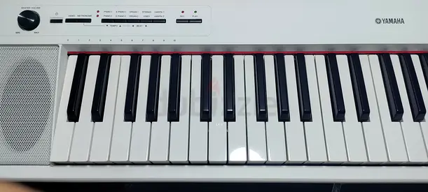 Yamaha digital keyboard in good working condition — 61 keys