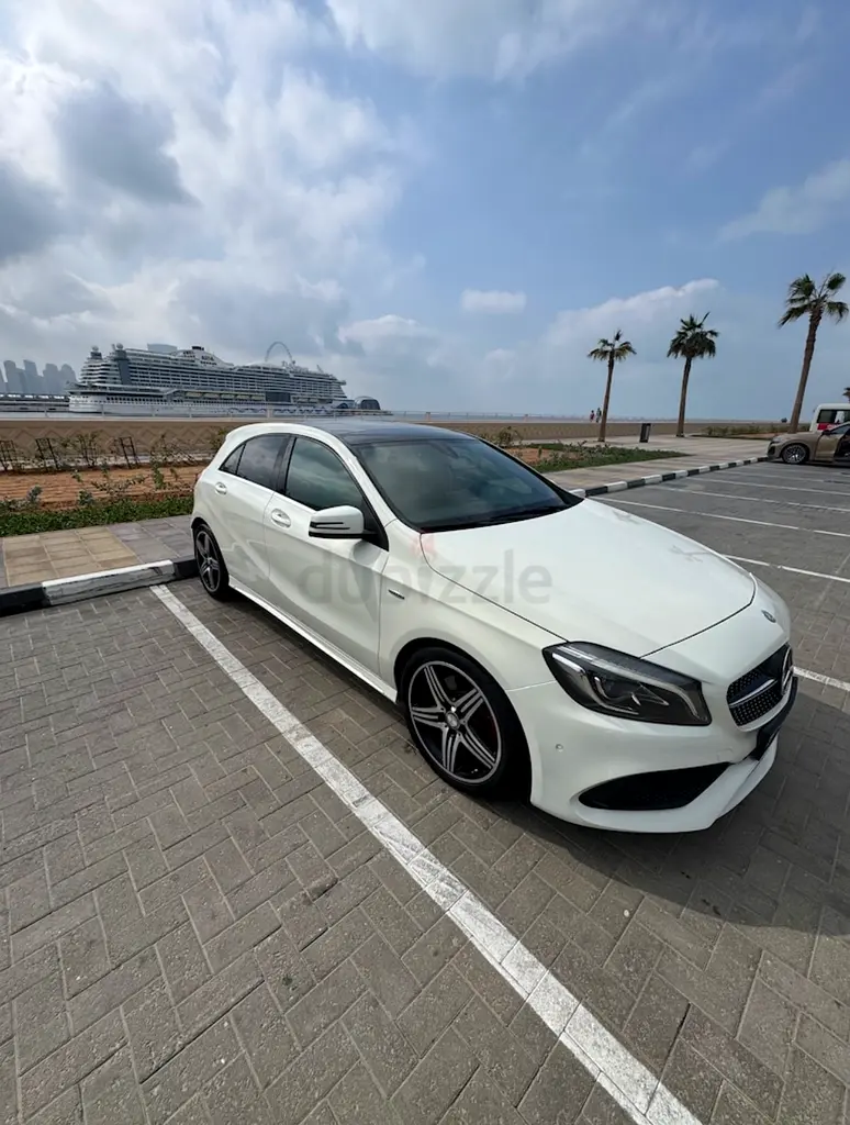 Mercedes-Benz A-Class 2016 — photo 1 of 10