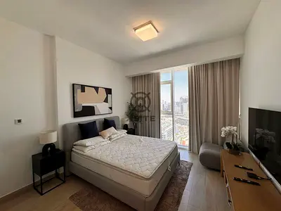 Elegant Living |Fully Furnished|Pool View