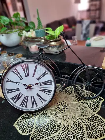Oswald Bicycle Clock