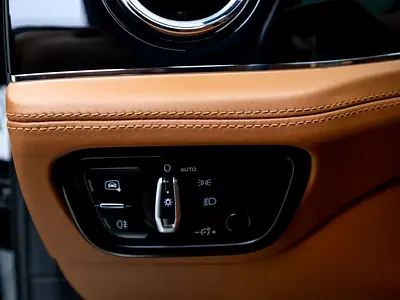 2021 Bentley BENTAYGA — миниатюра 14