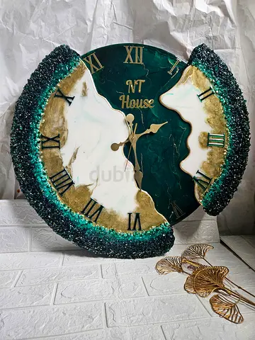 Elegant Handmade Resin Clock – Luxury Home Décor Piece