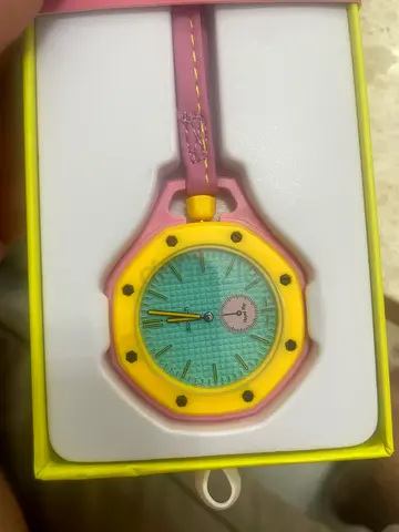 Royal pop Womens colorful pastel analog wristwatch, like-new in box