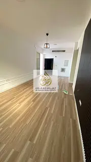 Second tenant, excellent condition. Two bedrooms and a spacious living room. Two bathrooms. Very lar