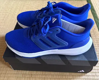 Adidas shoes size 42.5
