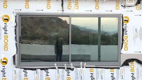 Double-glazed sliding window unit - good condition