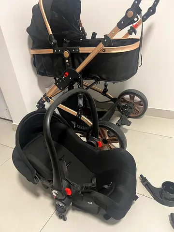 Teknum baby stroller for sale, in excellent condition