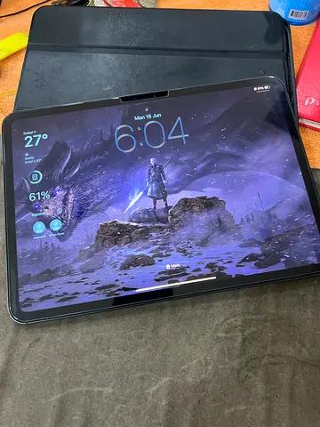 iPad Pro M4 11-inch (2024) WiFi 256 GB - Brand new condition 0 scratch