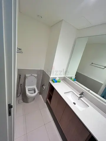 Emaar south Townhouse-| AED 105k (multiple cheques accepted)| ideal location |