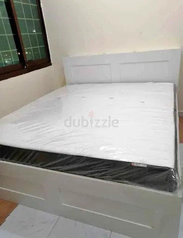 IKEA brimness king size 180×200cm bed frame with headboard+ 4 big storage drawers + IKEA mattress ✨