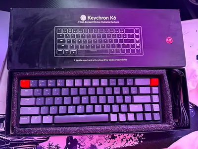 Keychron K6 Compact Wireless Mechanical Keyboard - Q1 Hot-Swappable