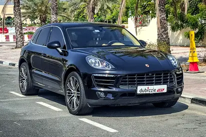 AED 2288/month | 2017 Porsche Macan  | GCC Specs | Ref#479054