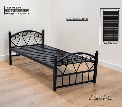 Black Metal Single Bed Frame with Slatted Base (L190 x W90 x H75 cm)