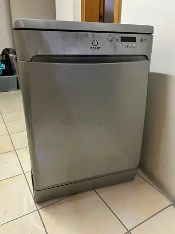 Indesit dishwasher machine