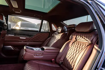 2023 Genesis G90 thumbnail 19
