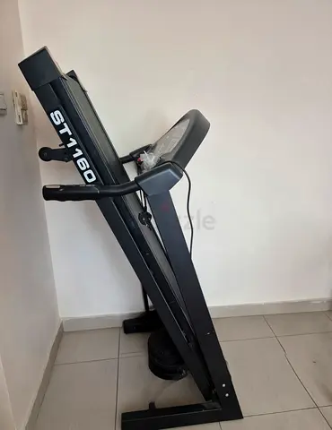 Foldable Treadmill ST1160 – Good Working Condition