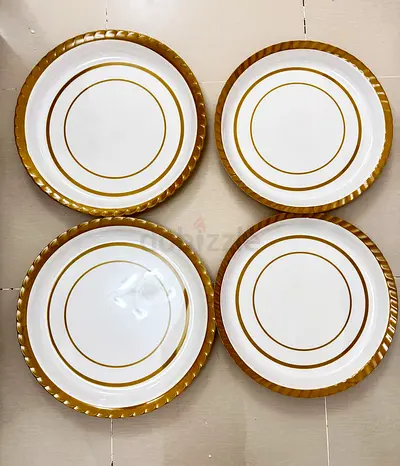 Set of 4 White and Gold Decorative Dinner Plates / Chargers